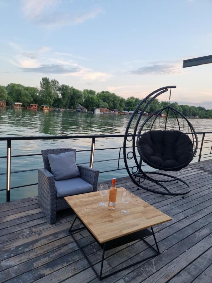 Hotel Swan à Belgrade Extérieur photo