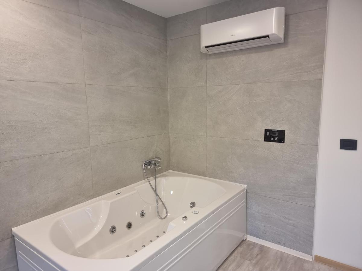 Hotel Swan à Belgrade Extérieur photo